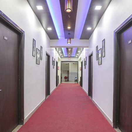 Collection O Shyam Vatika Banquet And Rooms Surat Zewnętrze zdjęcie