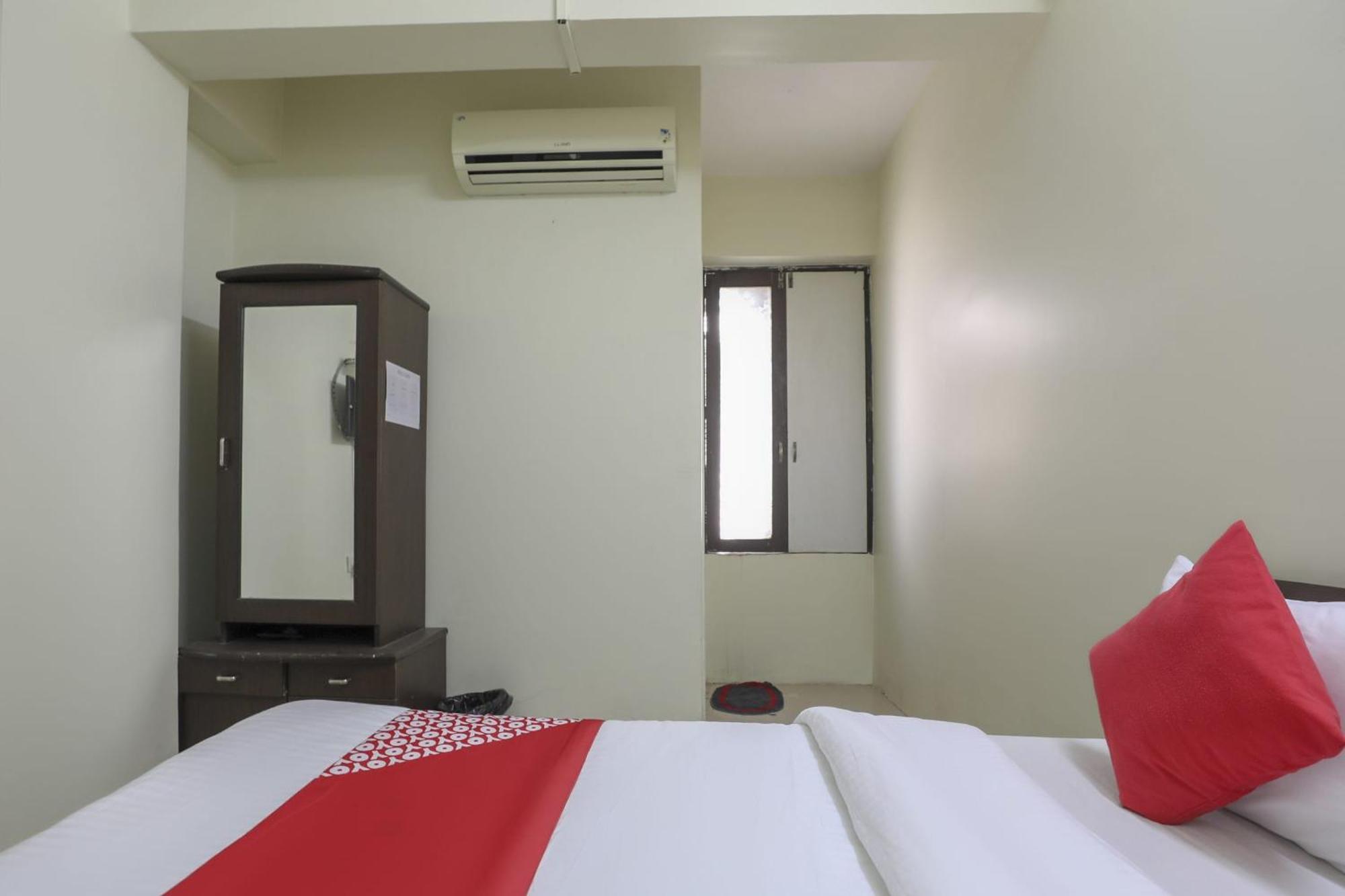 Collection O Shyam Vatika Banquet And Rooms Surat Zewnętrze zdjęcie