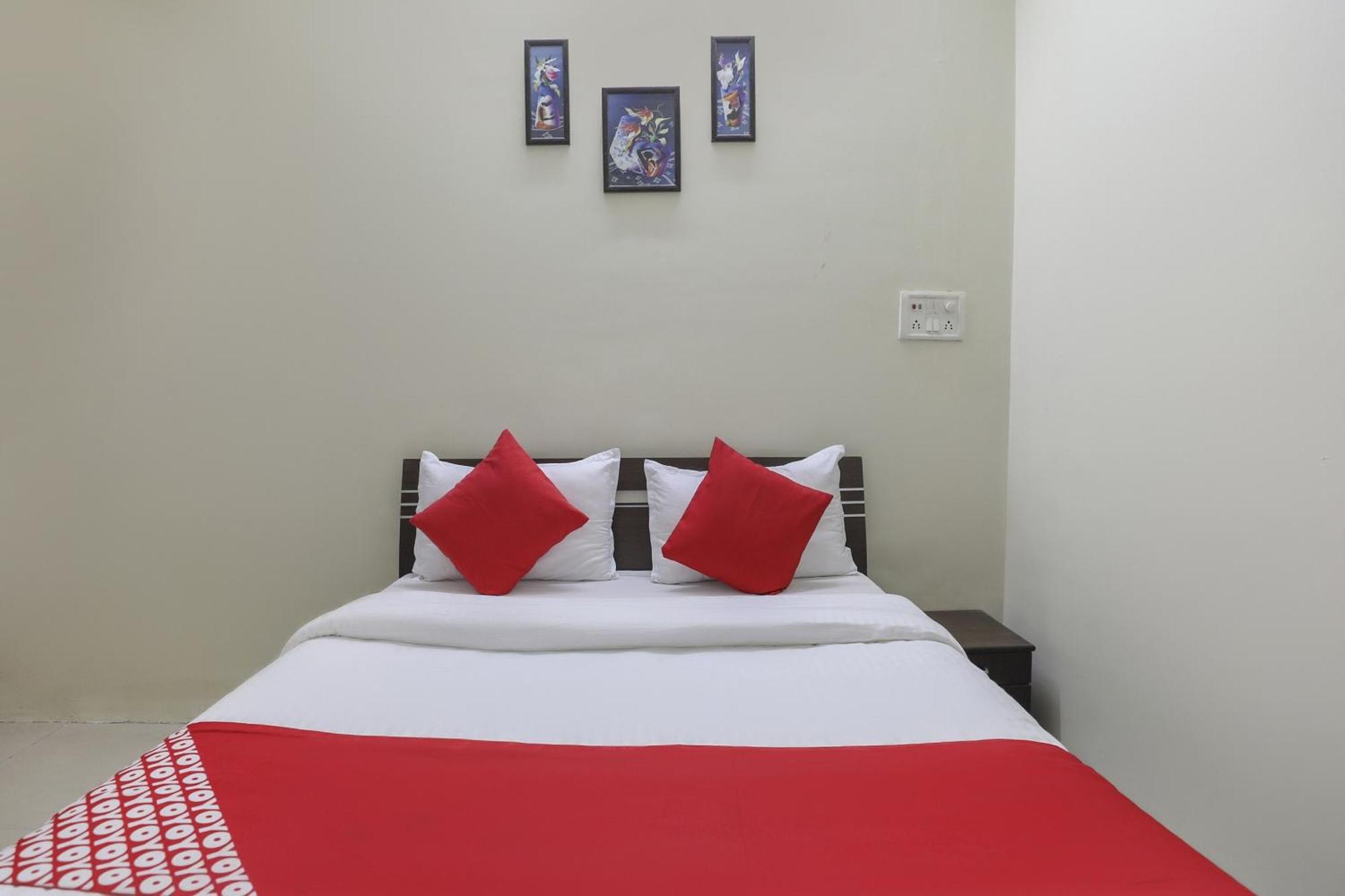 Collection O Shyam Vatika Banquet And Rooms Surat Zewnętrze zdjęcie