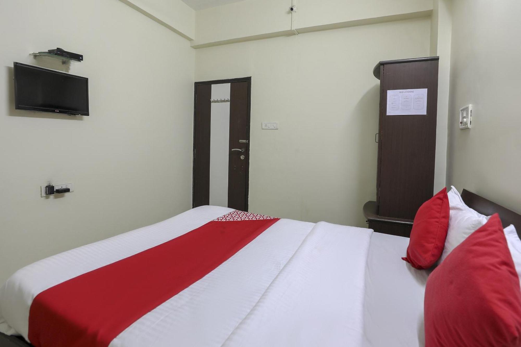 Collection O Shyam Vatika Banquet And Rooms Surat Zewnętrze zdjęcie