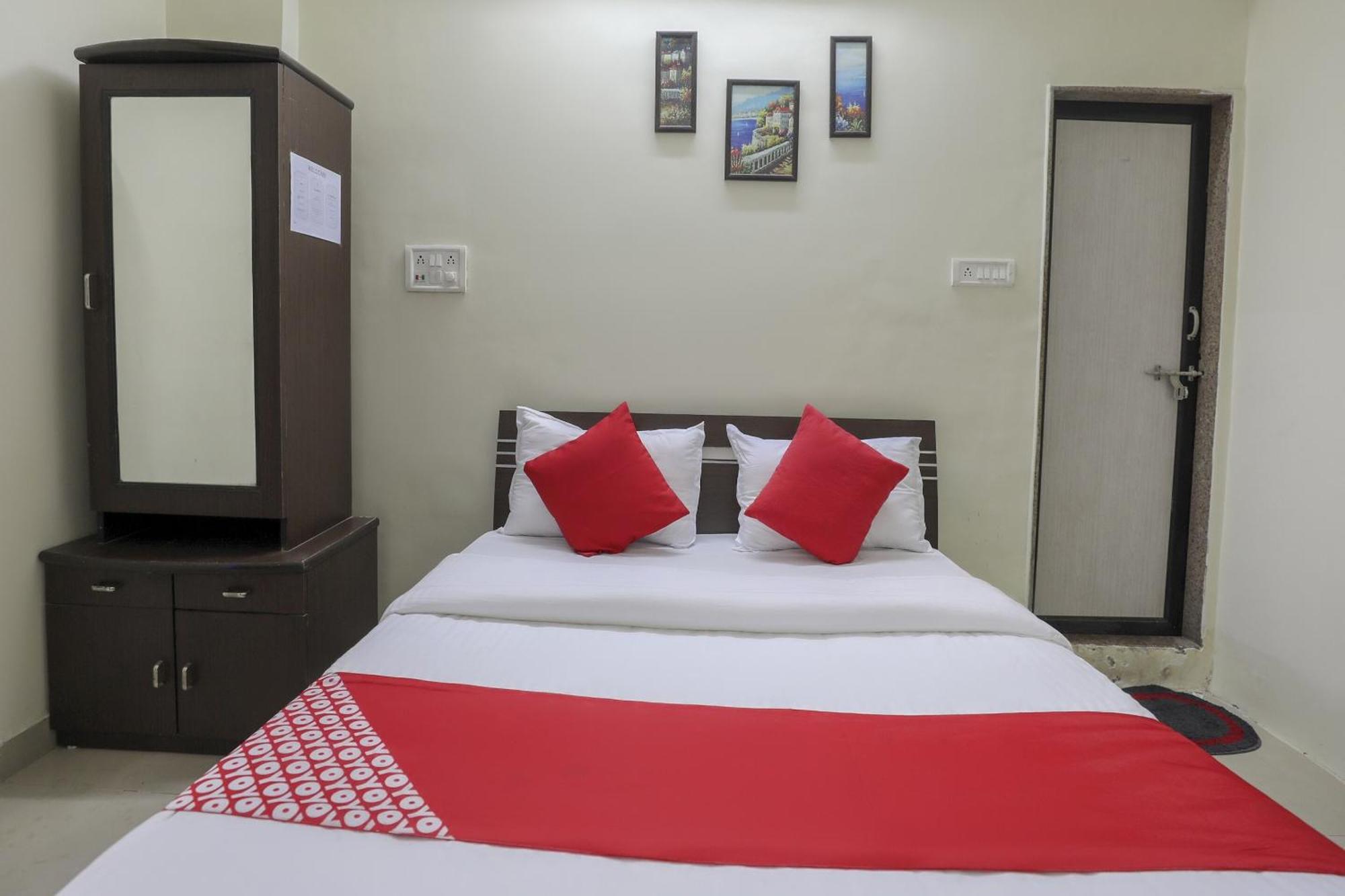 Collection O Shyam Vatika Banquet And Rooms Surat Zewnętrze zdjęcie