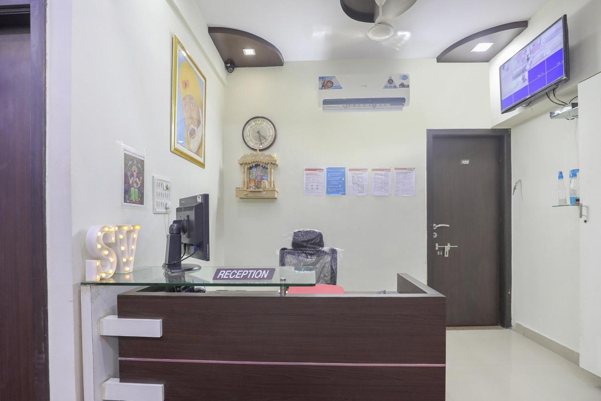 Collection O Shyam Vatika Banquet And Rooms Surat Zewnętrze zdjęcie