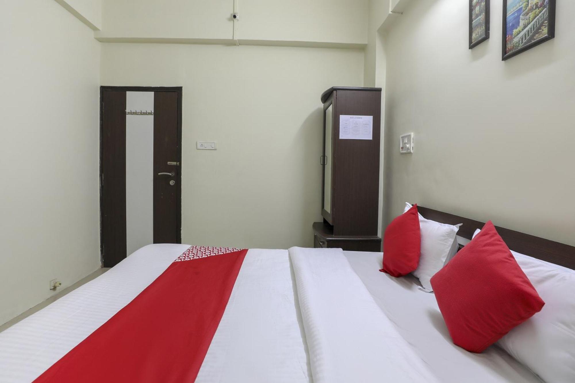 Collection O Shyam Vatika Banquet And Rooms Surat Zewnętrze zdjęcie